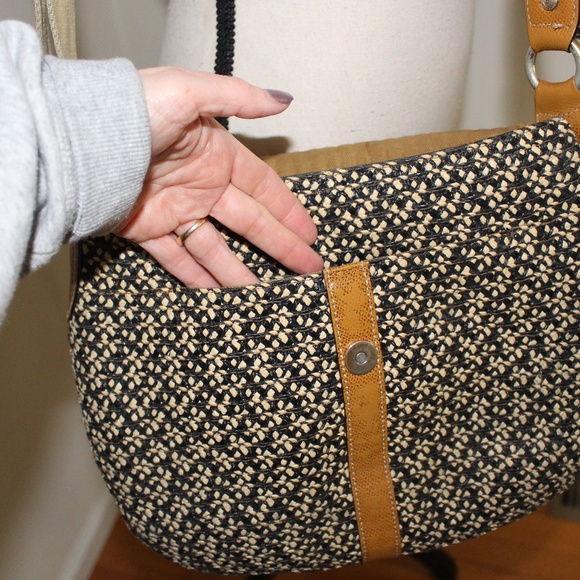 Vintage Eric Javits, Woven Rounded Shoulder Bag - Picture 5 of 15